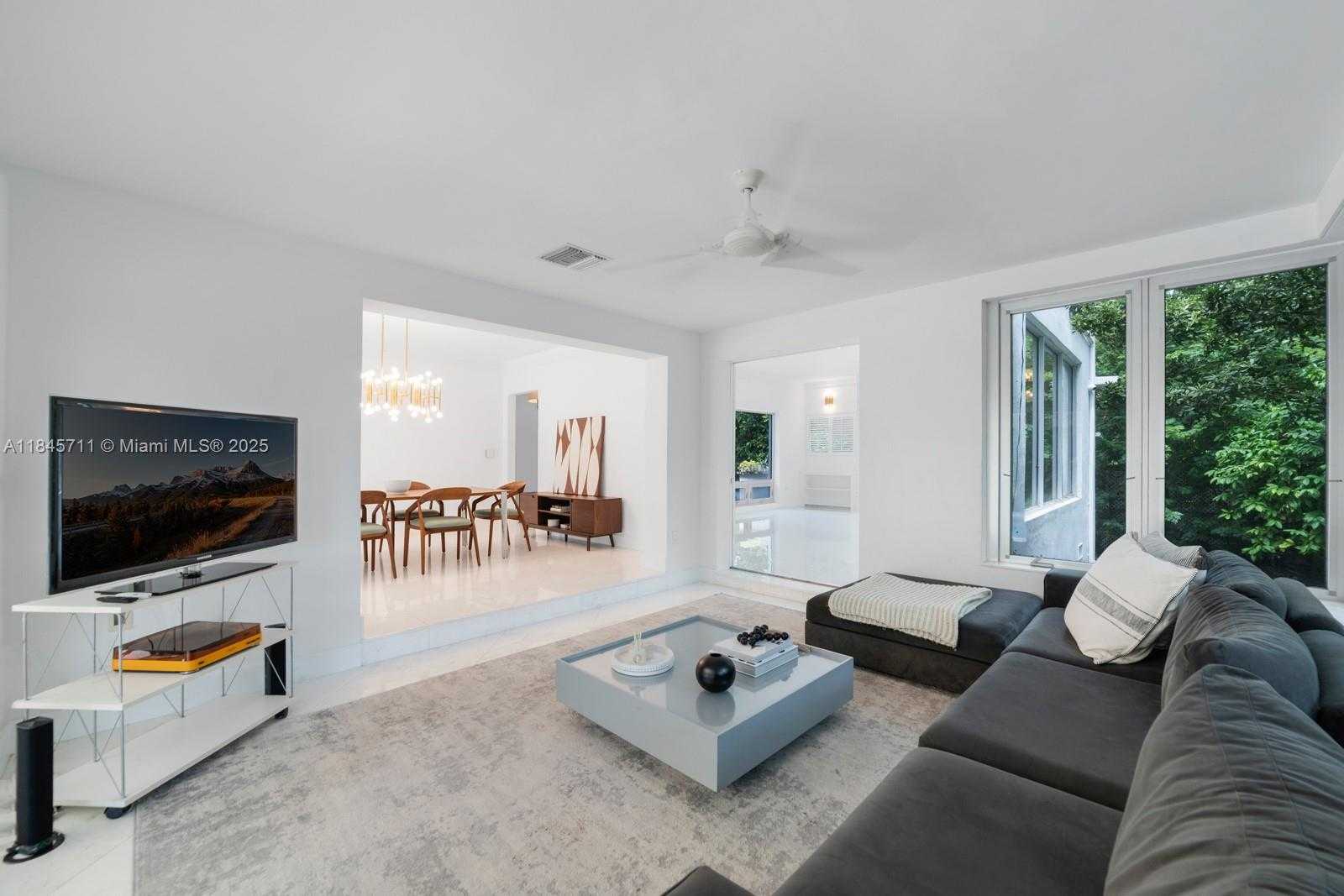 Small Image of 114 3RD SAN MARINO TER, Miami Beach Number 5