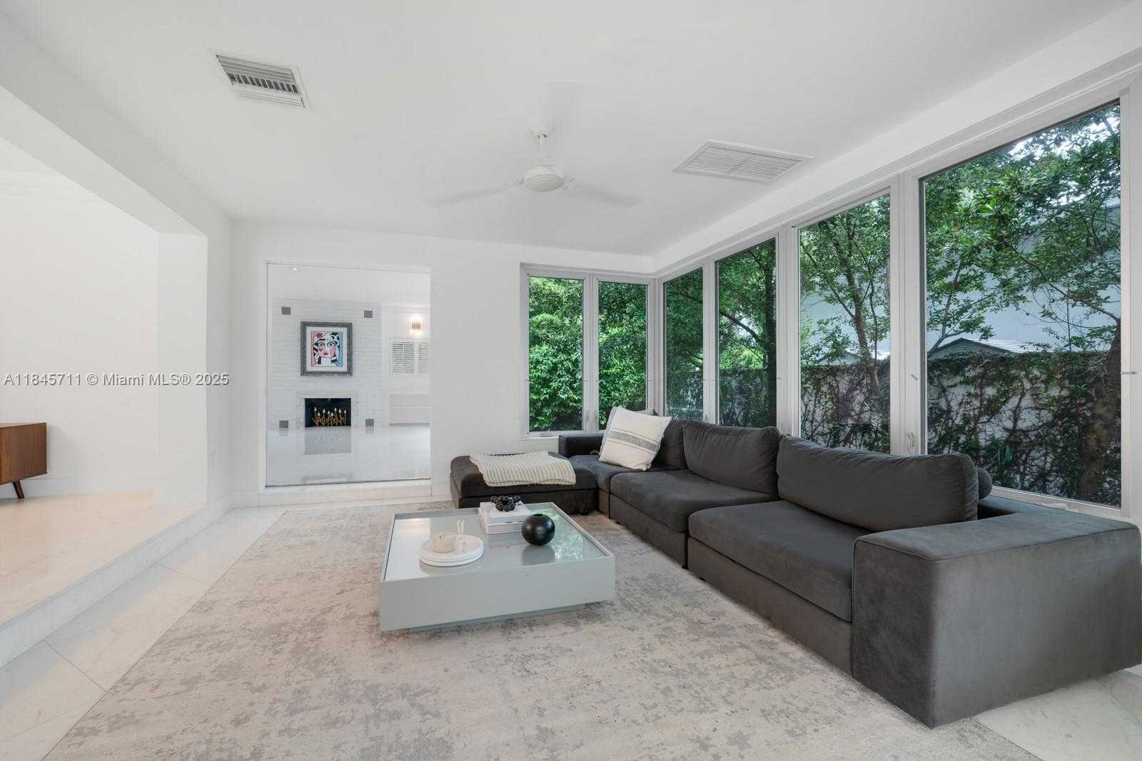 Small Image of 114 3RD SAN MARINO TER, Miami Beach Number 6