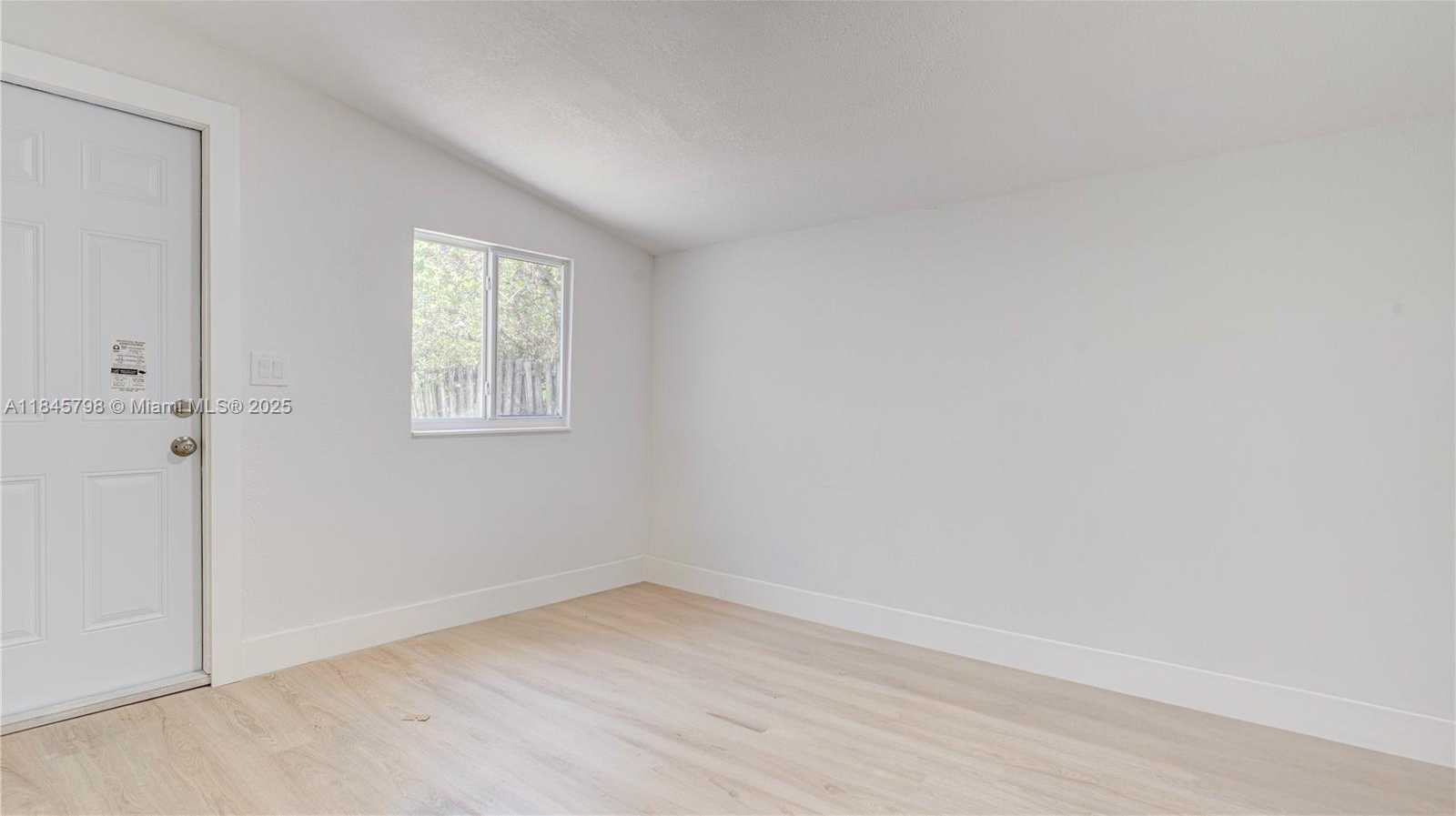 Small Image of 1516 NORTH WEST 19TH AVE, Fort Lauderdale Number 21