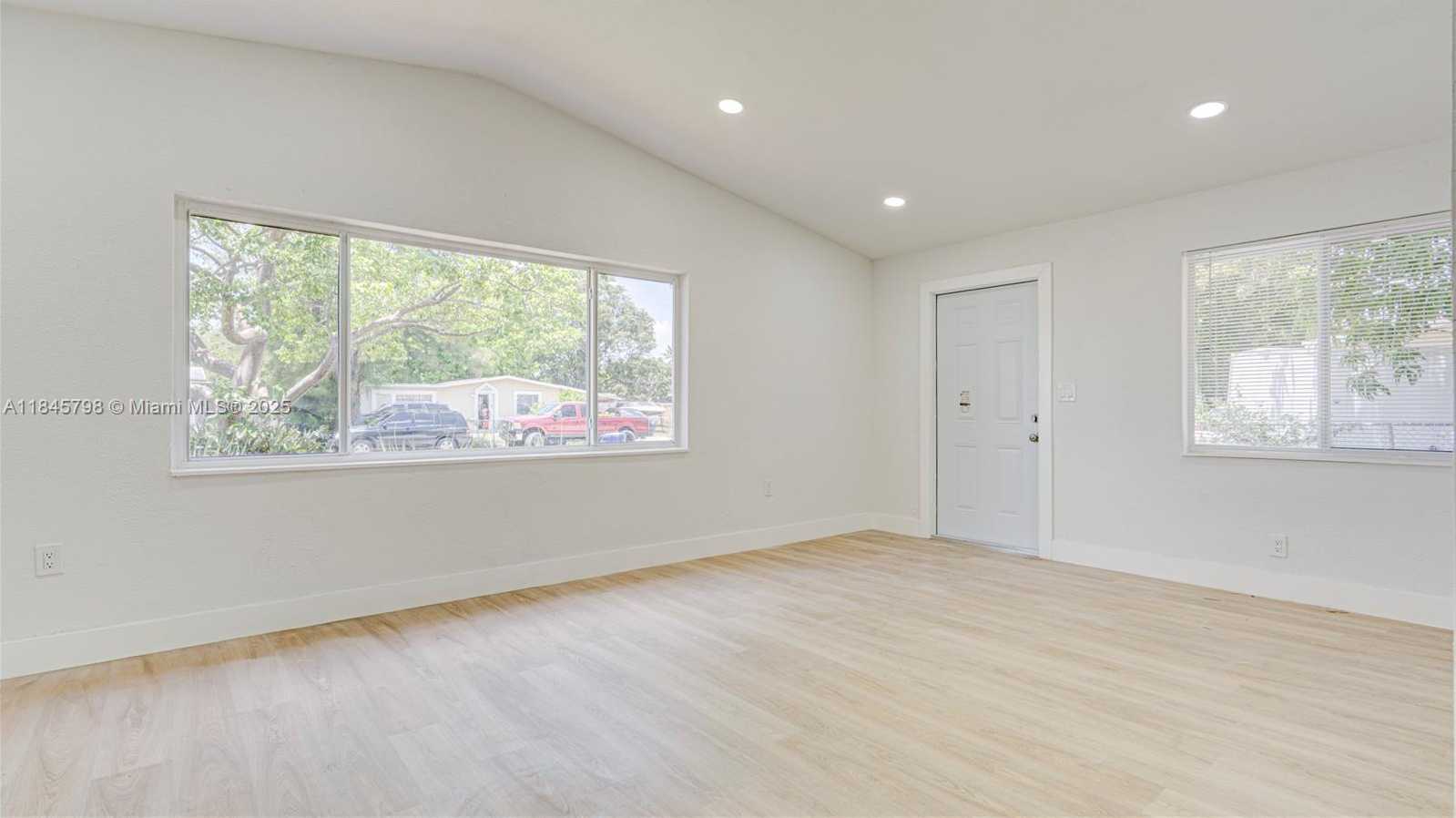 Small Image of 1516 NORTH WEST 19TH AVE, Fort Lauderdale Number 22