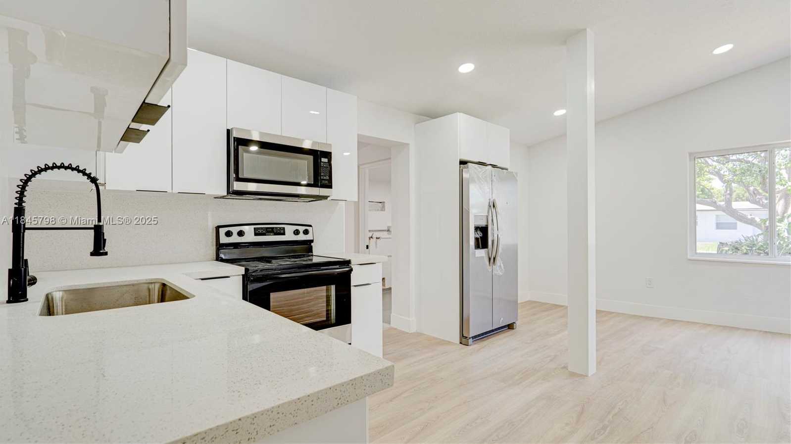 Small Image of 1516 NORTH WEST 19TH AVE, Fort Lauderdale Number 24