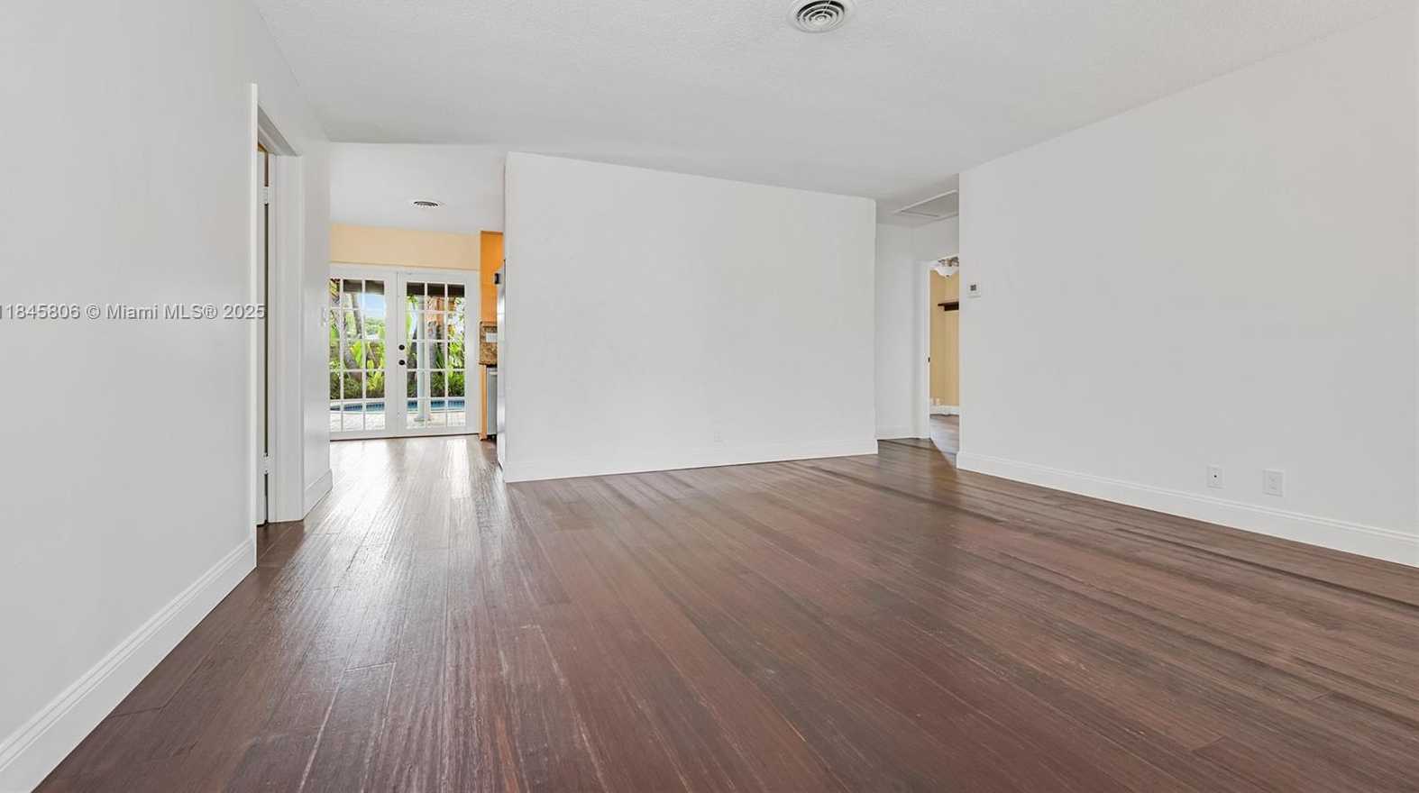 Small Image of 4400 NORTH EAST 13TH AVE, Oakland Park Number 11
