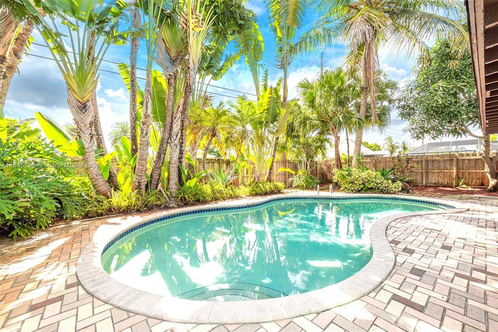 Small Image of 4400 NORTH EAST 13TH AVE, Oakland Park Number 2