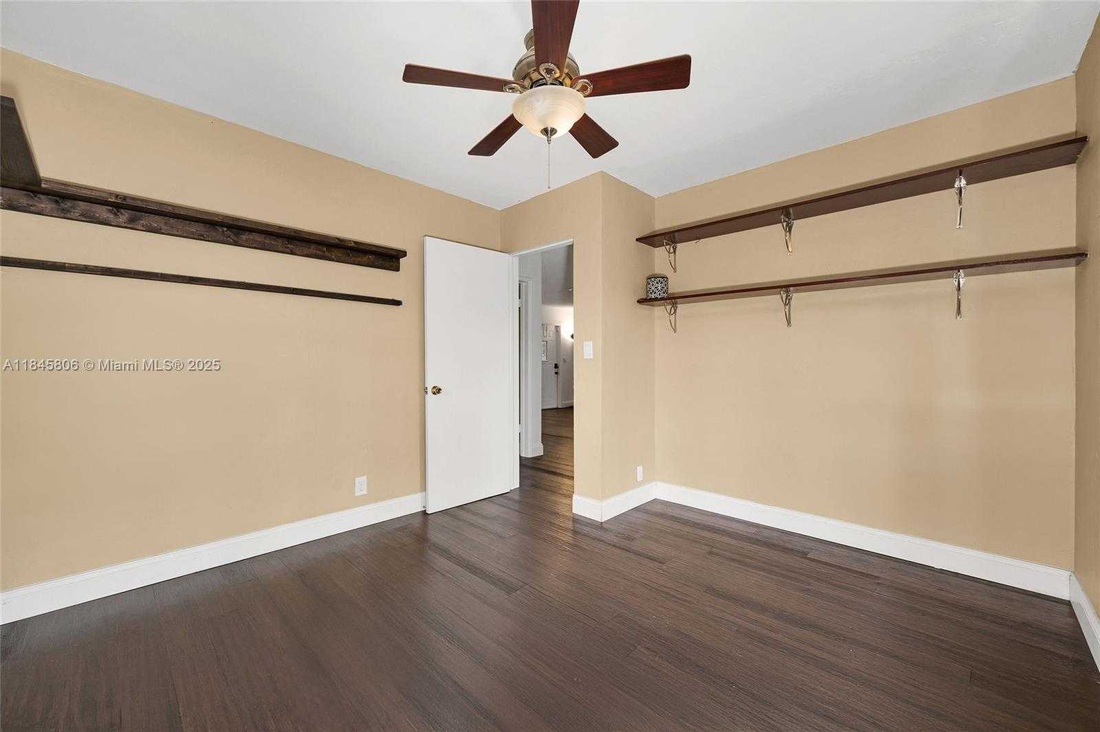 Small Image of 4400 NORTH EAST 13TH AVE, Oakland Park Number 27