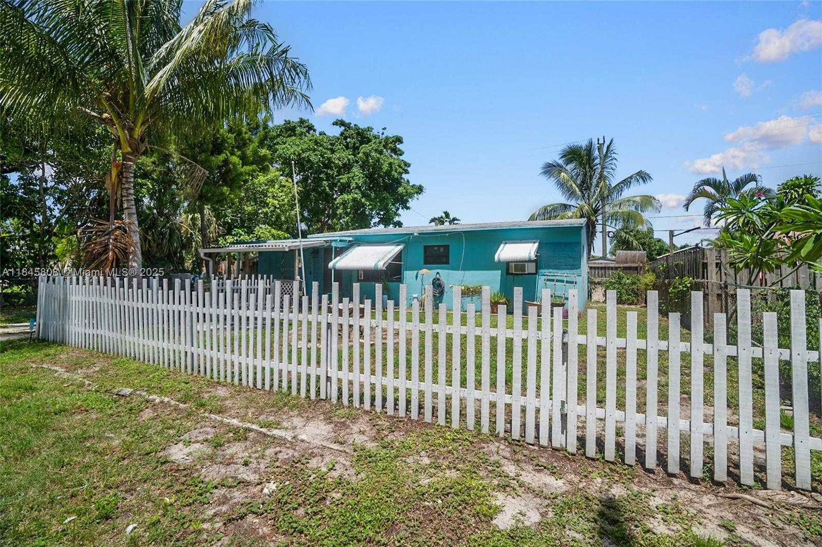 Small Image of 3120 NORTH EAST 13TH AVE, Pompano Beach Number 3