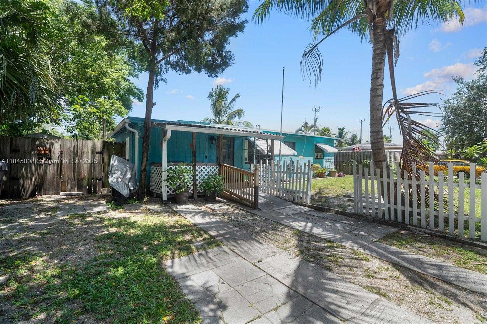 Small Image of 3120 NORTH EAST 13TH AVE, Pompano Beach Number 4