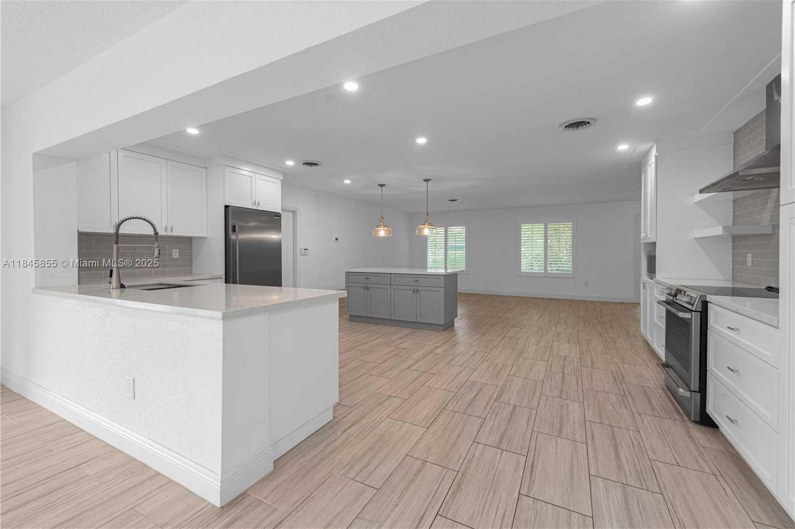 Small Image of 17990 SOUTH WEST 296TH ST, Homestead Number 10