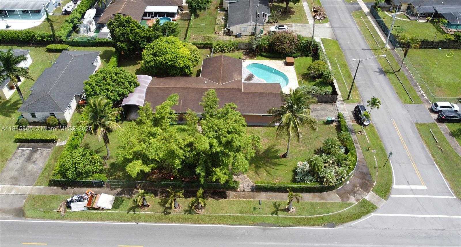 Small Image of 17990 SOUTH WEST 296TH ST, Homestead Number 25