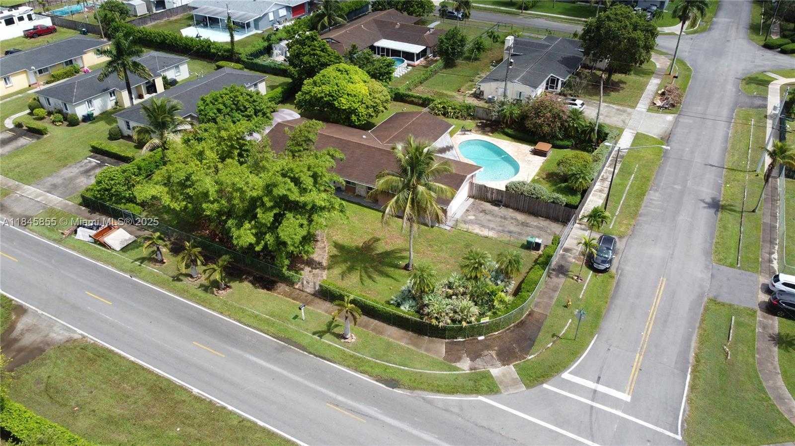 Small Image of 17990 SOUTH WEST 296TH ST, Homestead Number 26