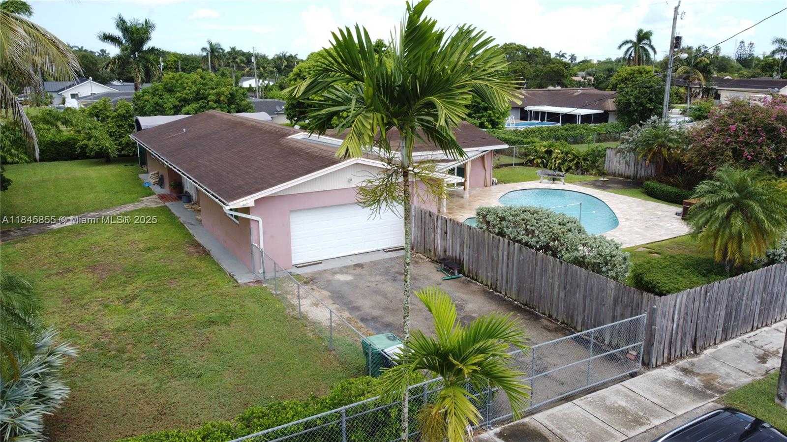 Small Image of 17990 SOUTH WEST 296TH ST, Homestead Number 33