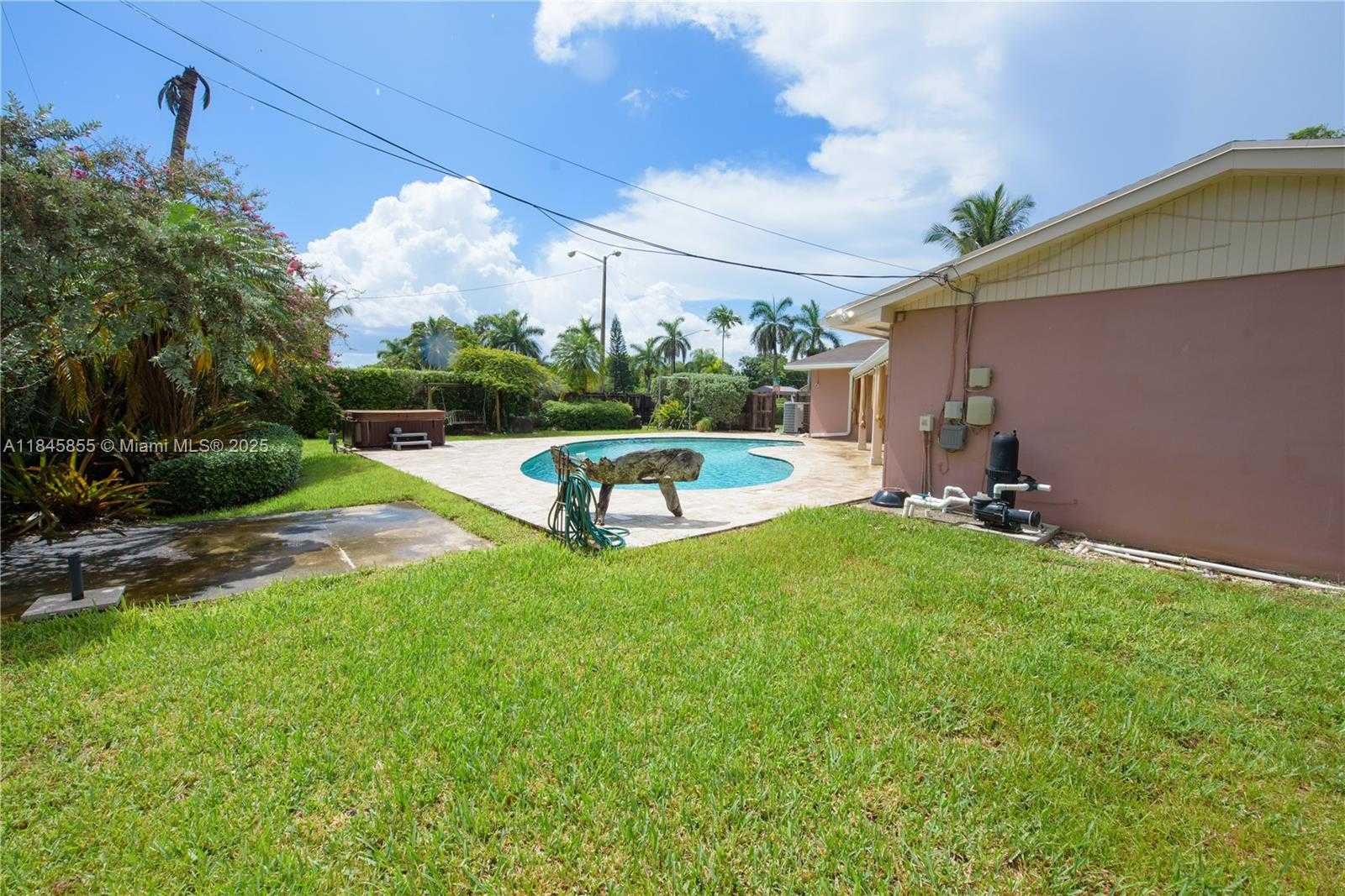 Small Image of 17990 SOUTH WEST 296TH ST, Homestead Number 40
