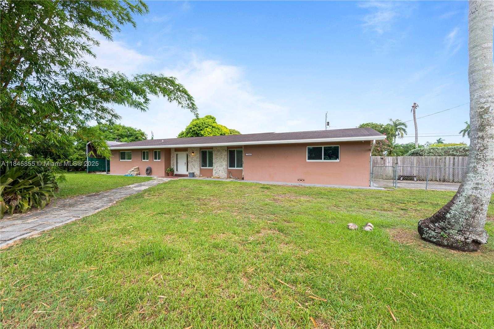 Small Image of 17990 SOUTH WEST 296TH ST, Homestead Number 43