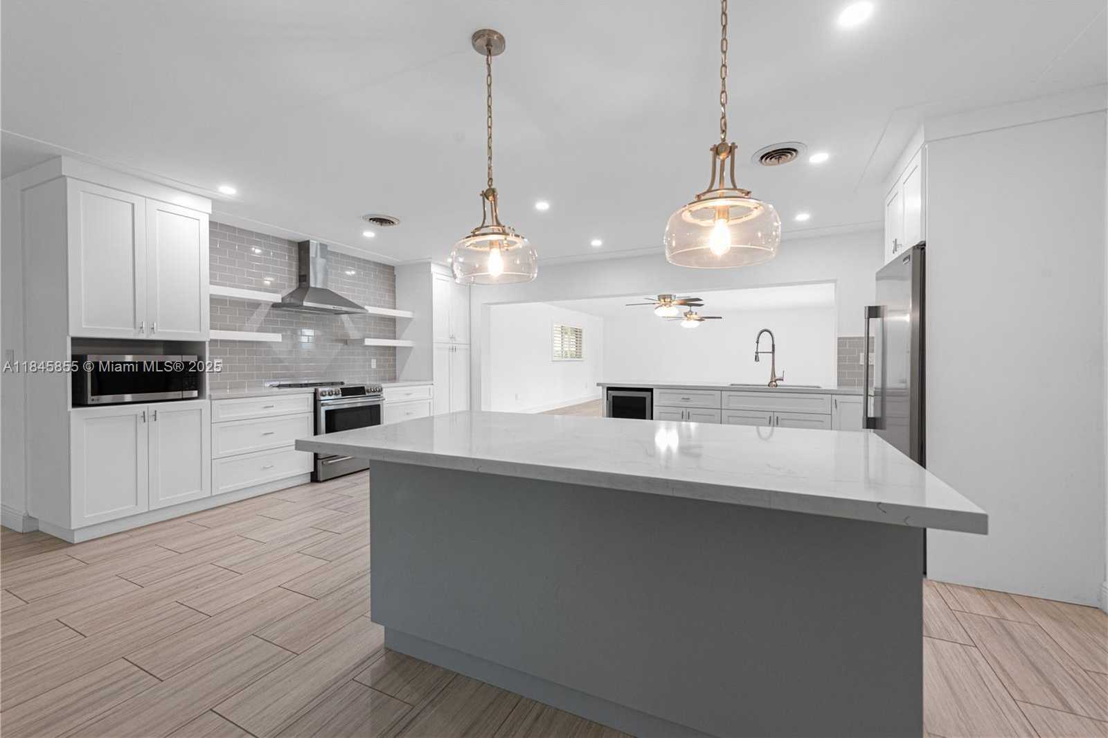 Small Image of 17990 SOUTH WEST 296TH ST, Homestead Number 6