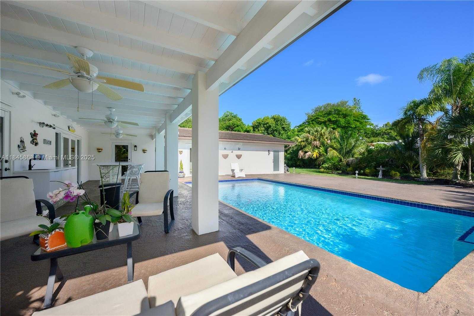 Small Image of 6960 SOUTH WEST 148TH TER, Palmetto Bay Number 28