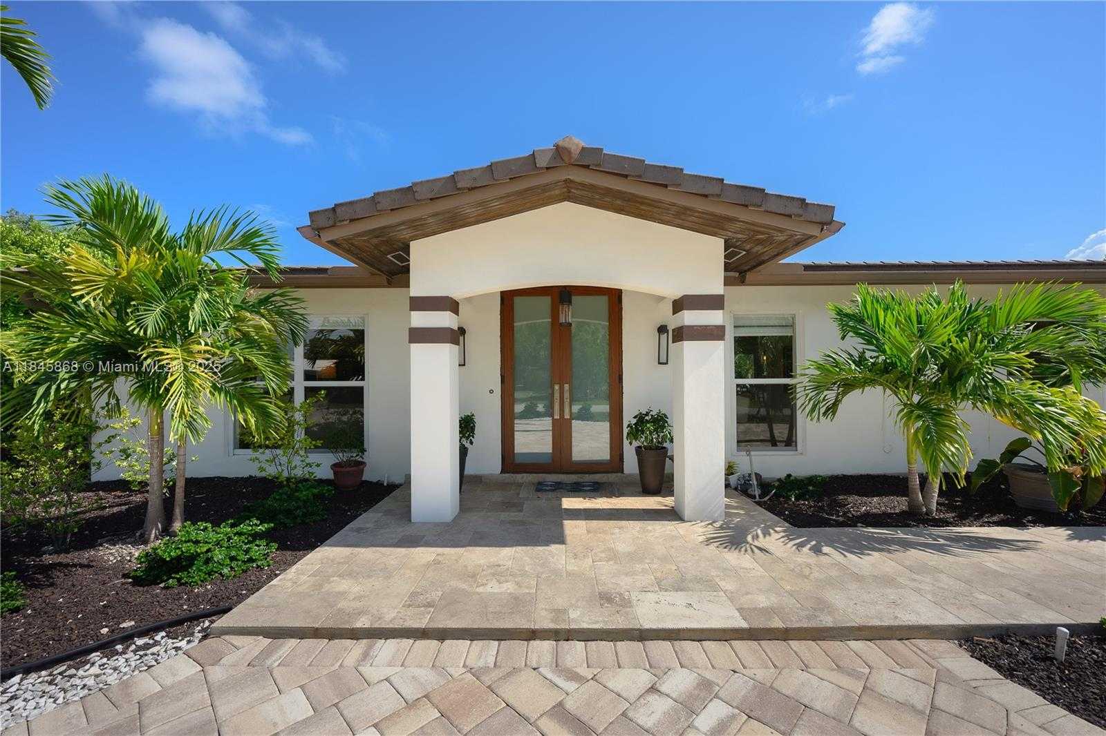 Small Image of 6960 SOUTH WEST 148TH TER, Palmetto Bay Number 7