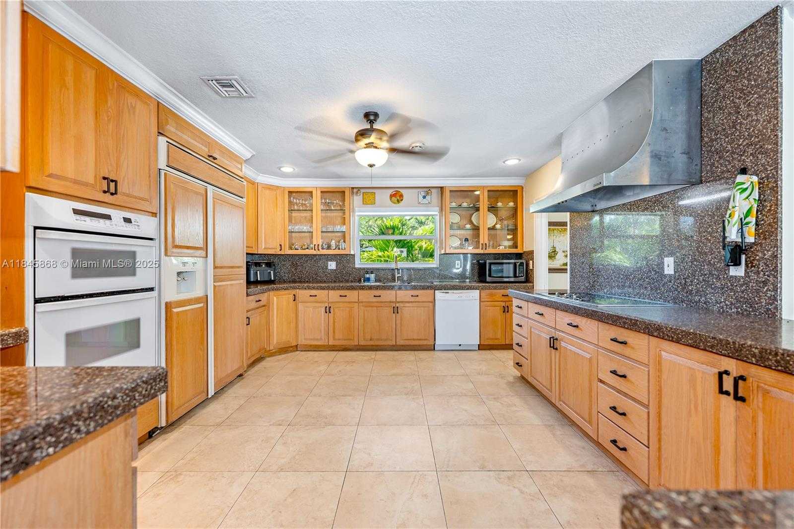 Small Image of 6960 SOUTH WEST 148TH TER, Palmetto Bay Number 8