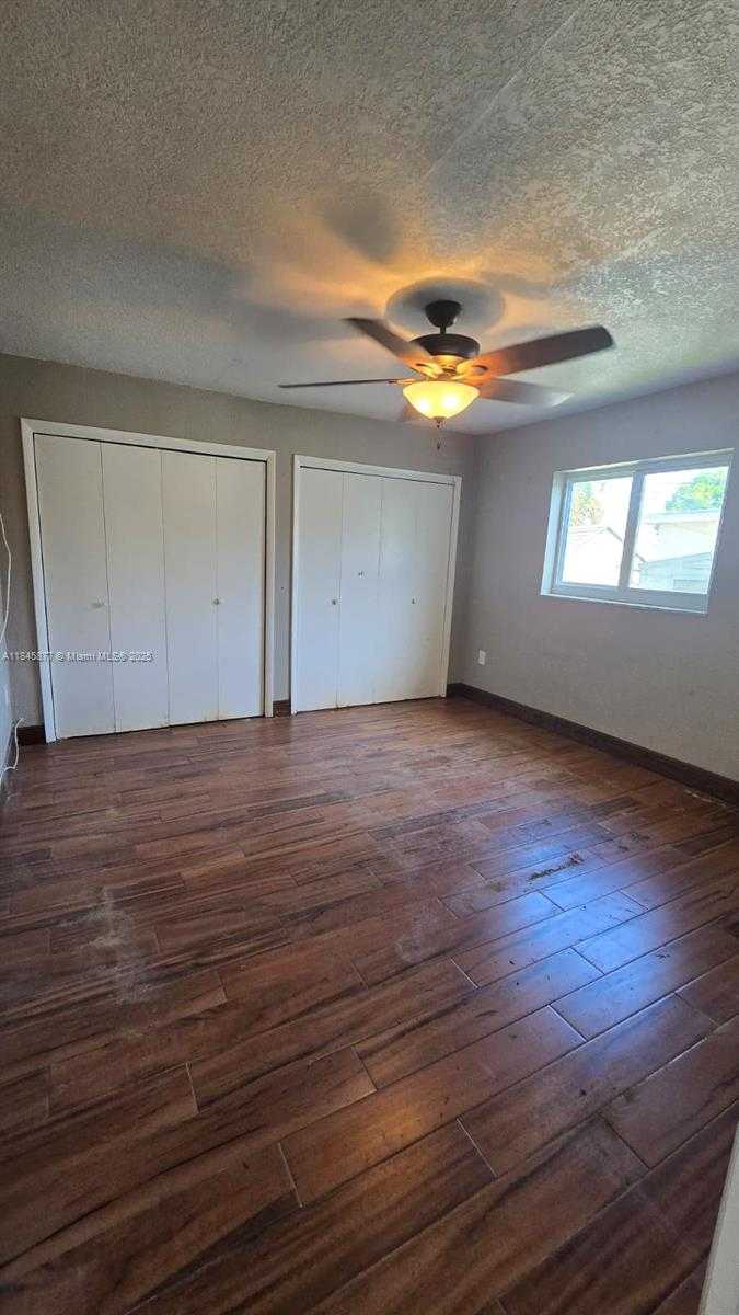 Small Image of 2441 WEST 10TH AVE, Hialeah Number 12