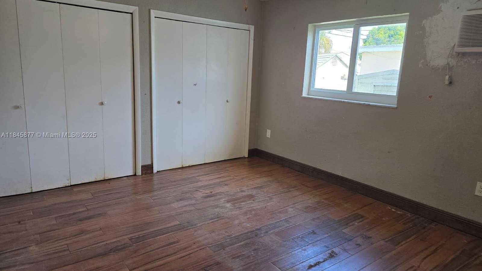 Small Image of 2441 WEST 10TH AVE, Hialeah Number 13