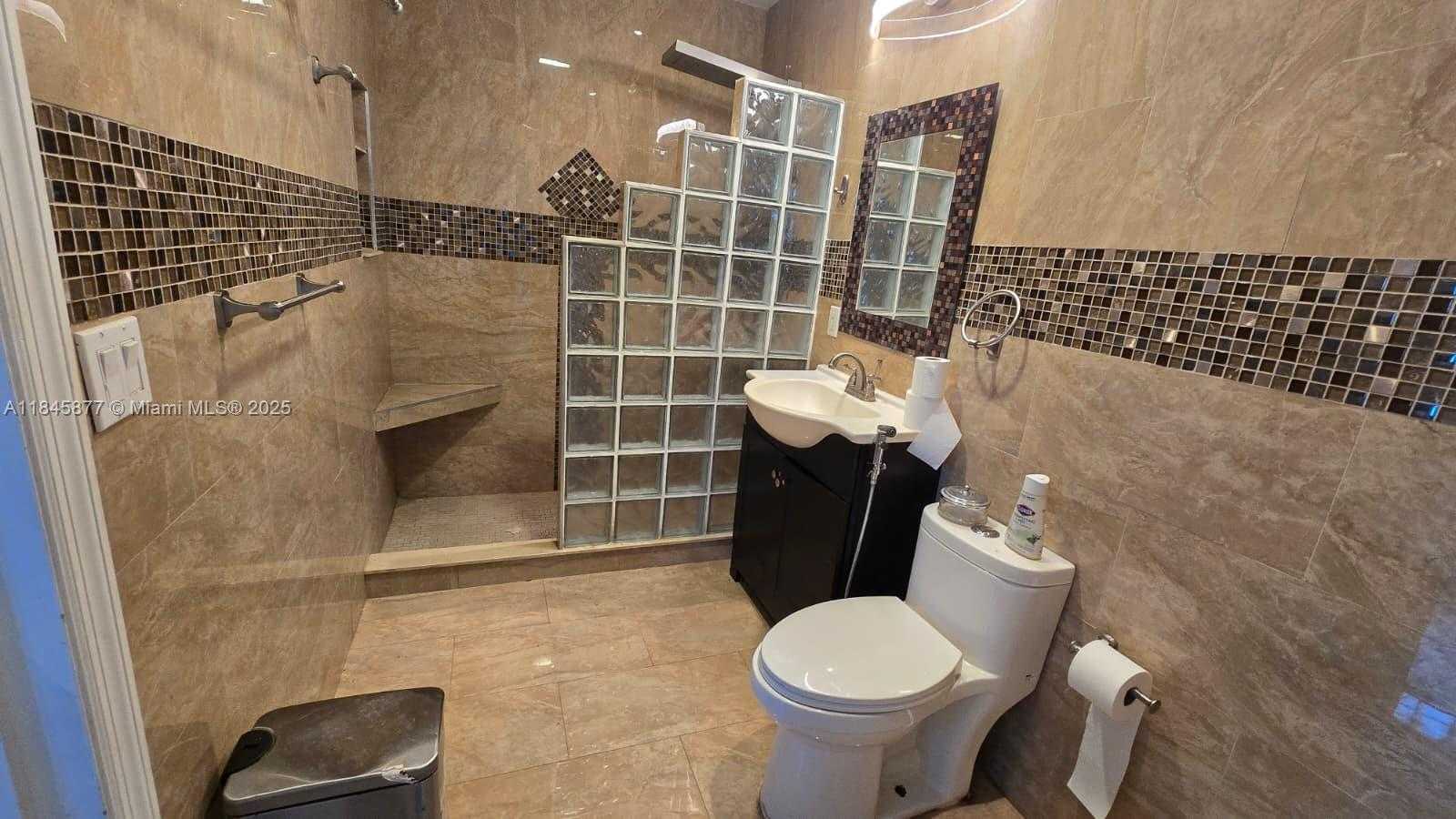 Small Image of 2441 WEST 10TH AVE, Hialeah Number 17