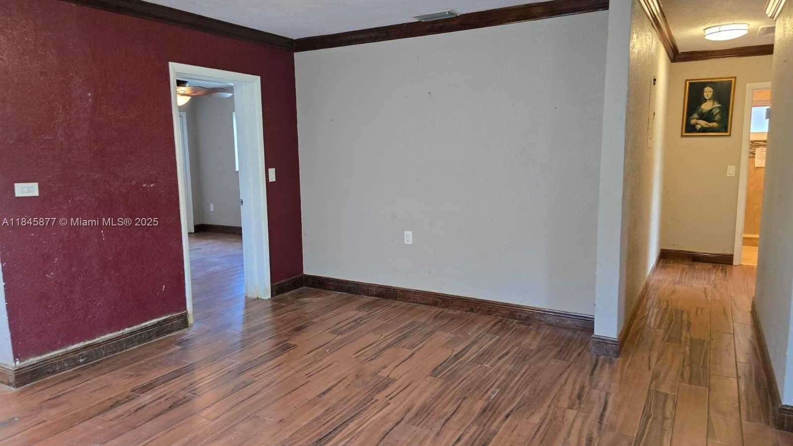 Small Image of 2441 WEST 10TH AVE, Hialeah Number 18