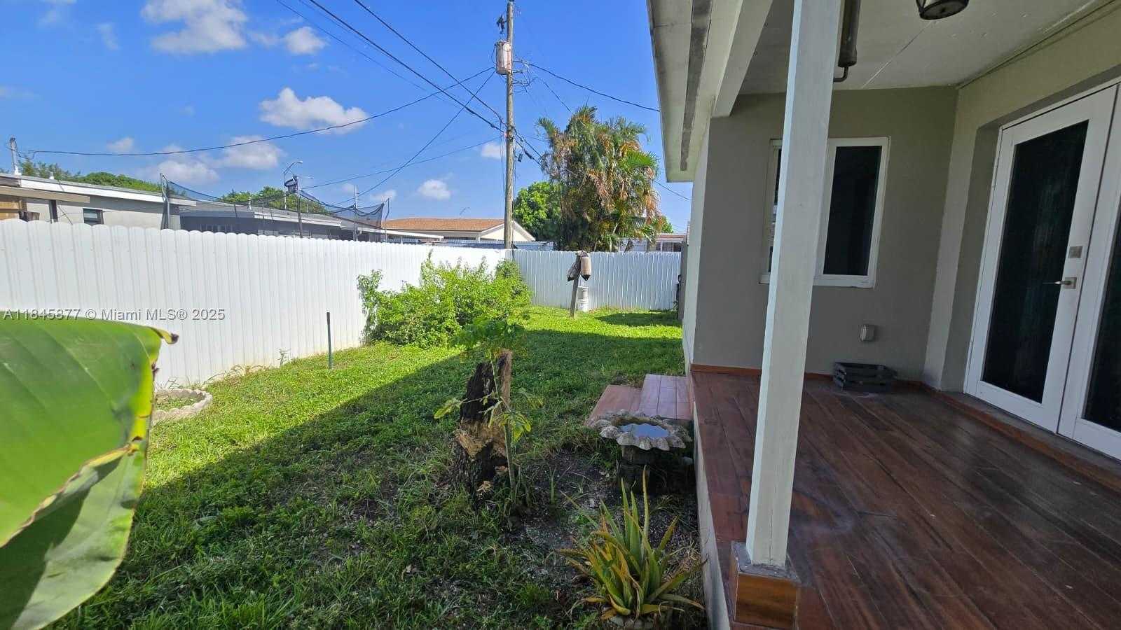 Small Image of 2441 WEST 10TH AVE, Hialeah Number 30