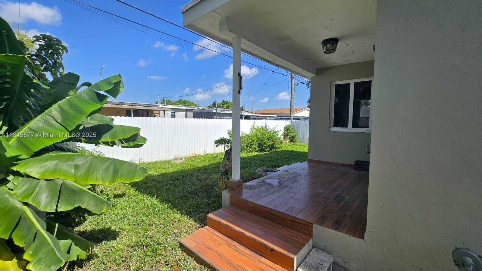 Small Image of 2441 WEST 10TH AVE, Hialeah Number 31