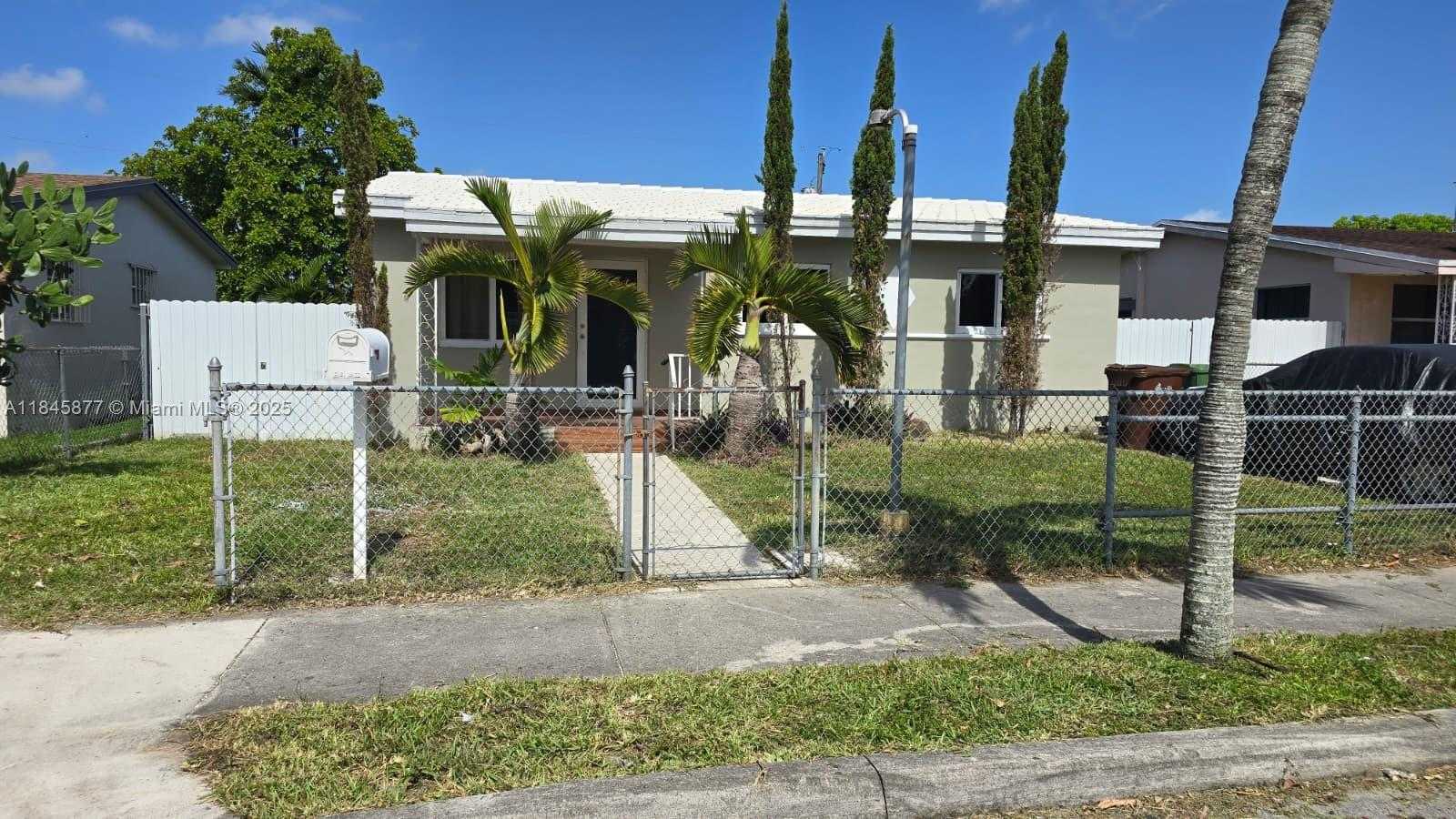 Small Image of 2441 WEST 10TH AVE, Hialeah Number 35