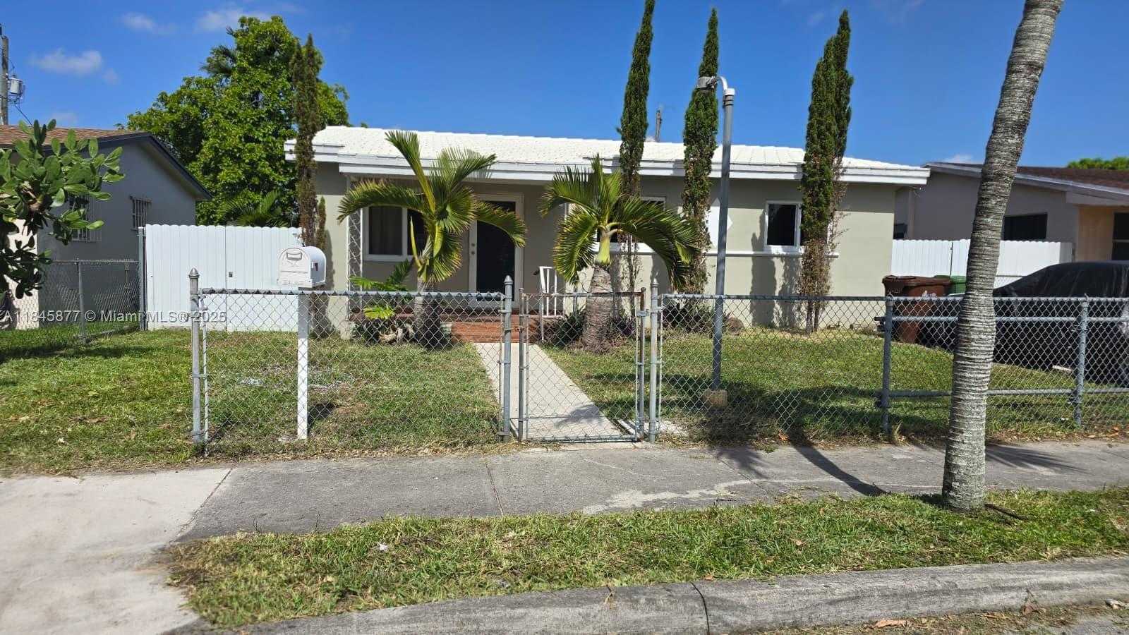 Small Image of 2441 WEST 10TH AVE, Hialeah Number 36