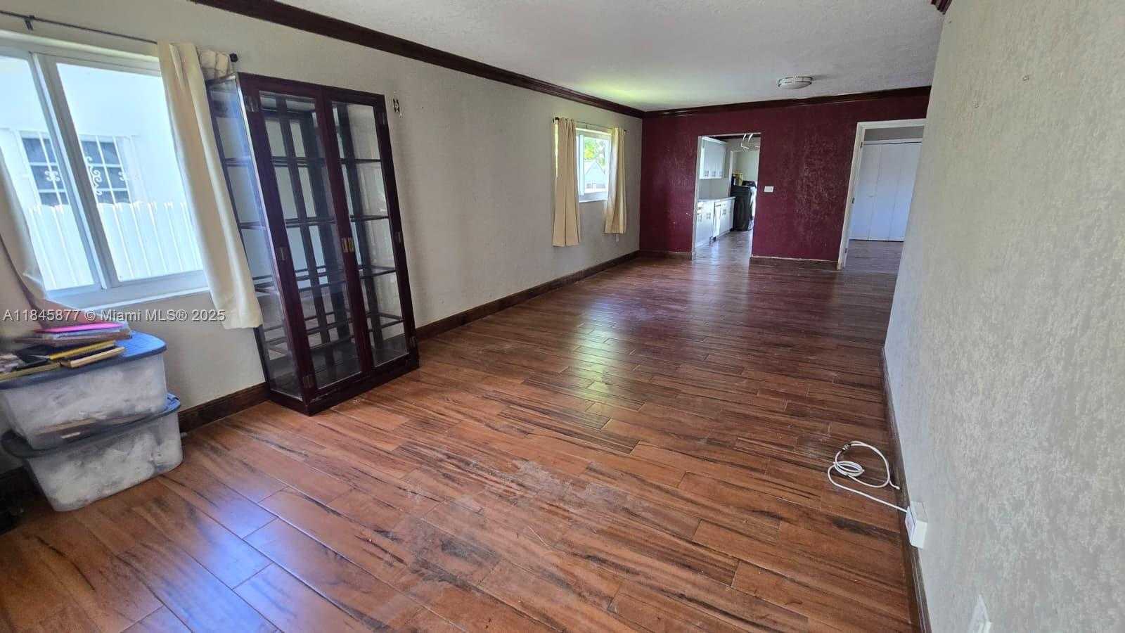 Small Image of 2441 WEST 10TH AVE, Hialeah Number 5