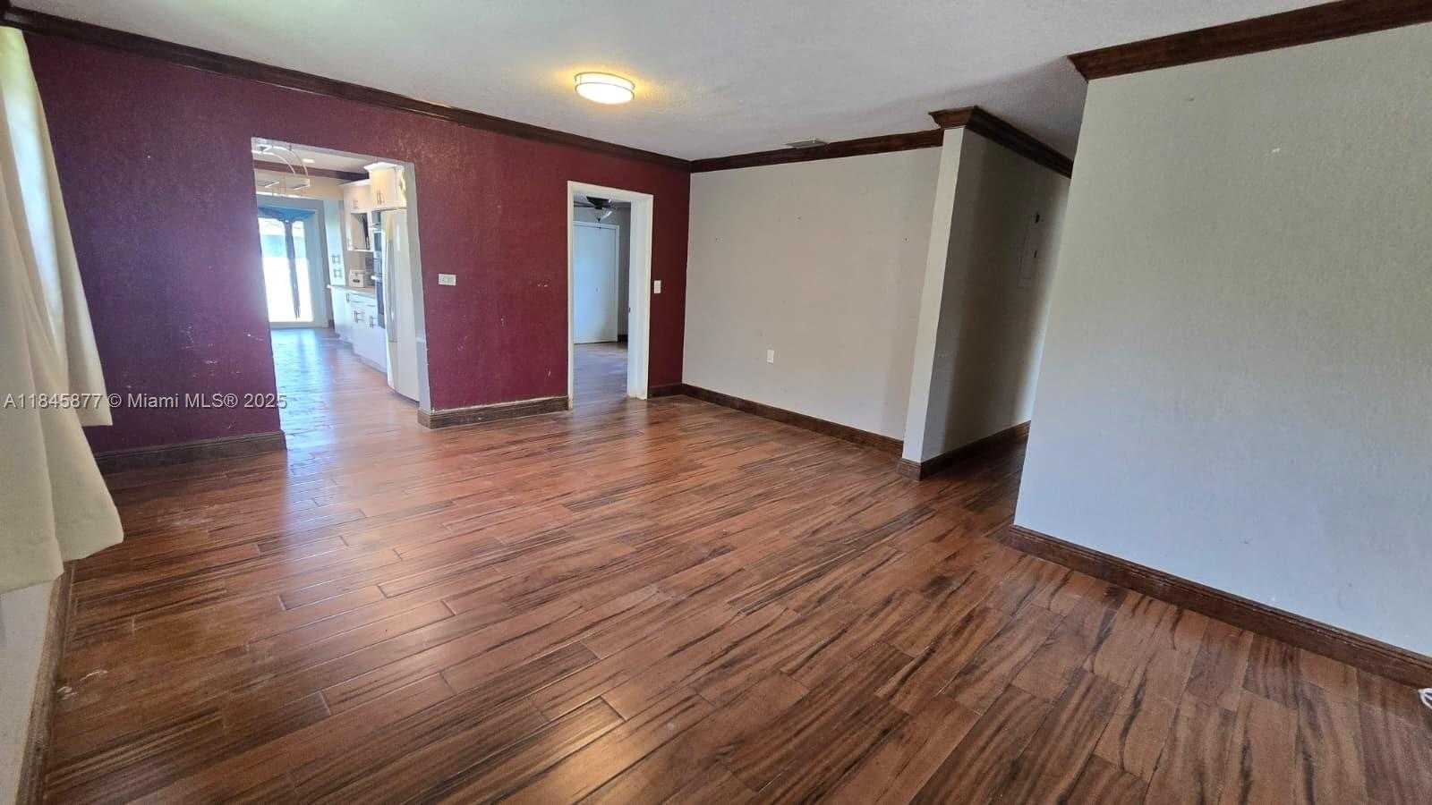 Small Image of 2441 WEST 10TH AVE, Hialeah Number 7