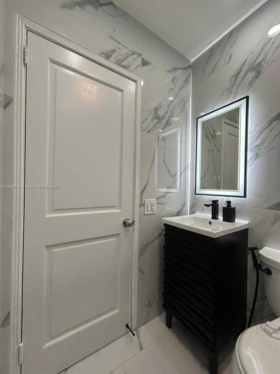 Small Image of 2110 SOUTH WEST 11TH ST, Miami Number 14