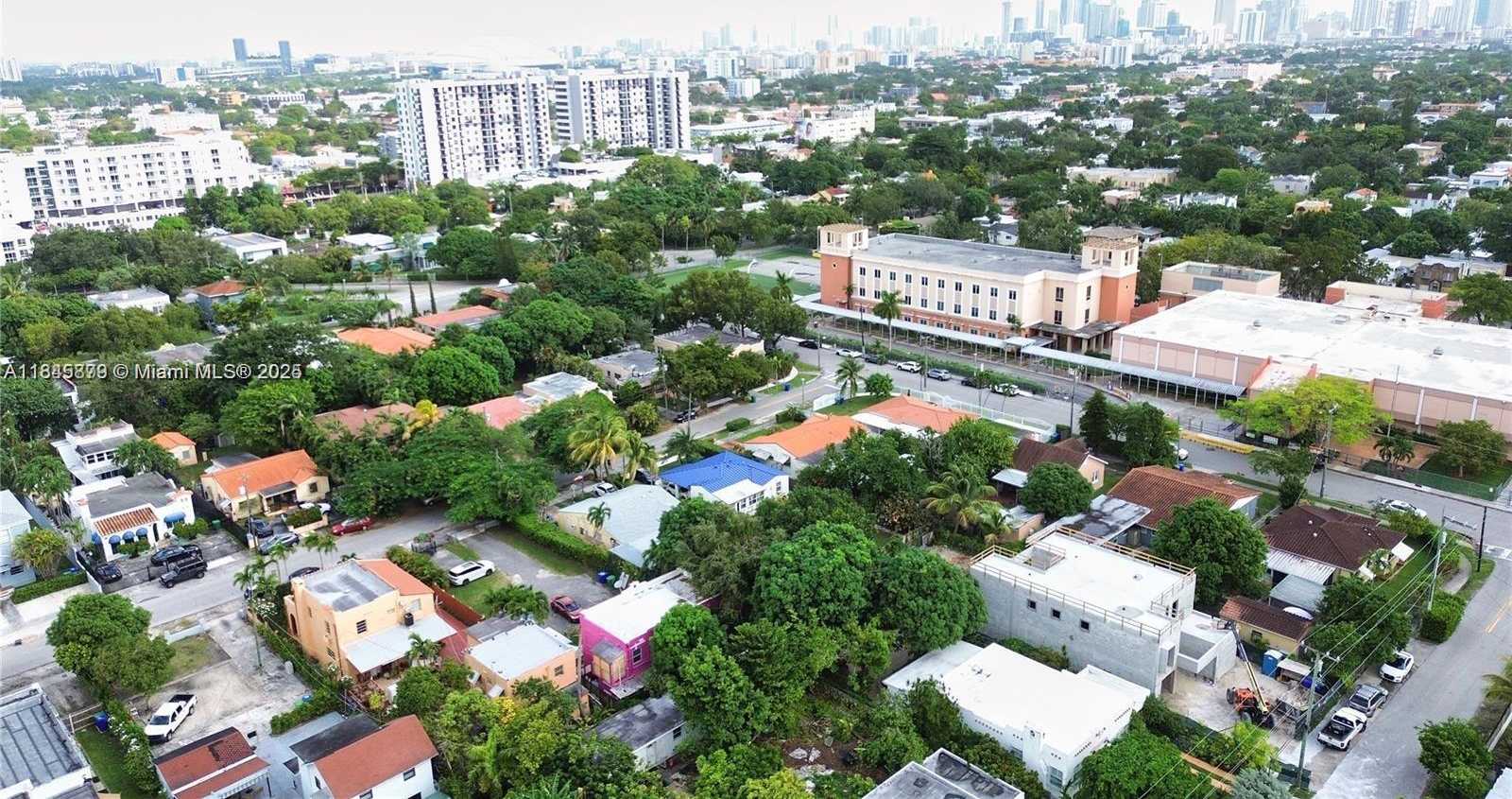 Small Image of 2110 SOUTH WEST 11TH ST, Miami Number 2