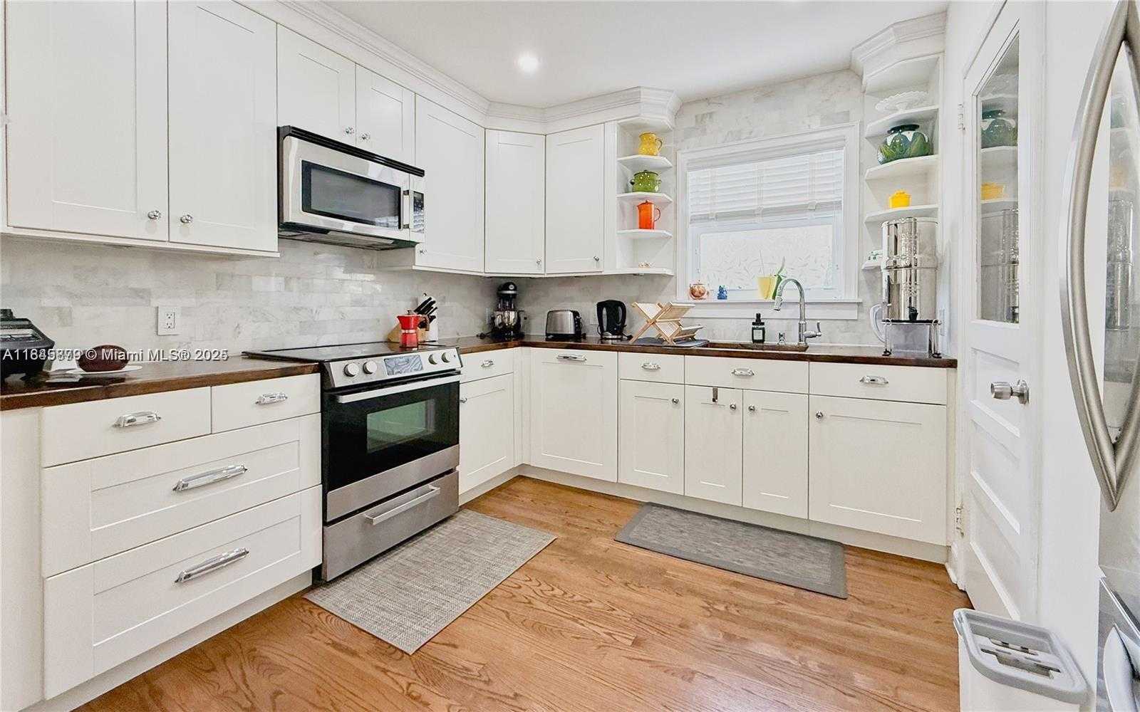Small Image of 2110 SOUTH WEST 11TH ST, Miami Number 9