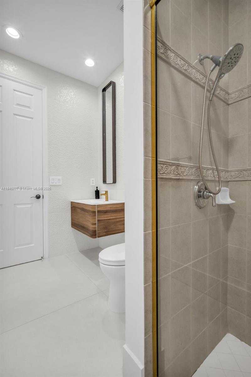 Small Image of 3844 WEST HIBISCUS ST, Weston Number 27