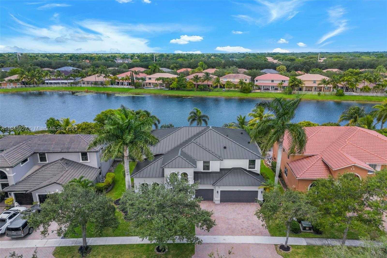 Small Image of 3844 WEST HIBISCUS ST, Weston Number 3
