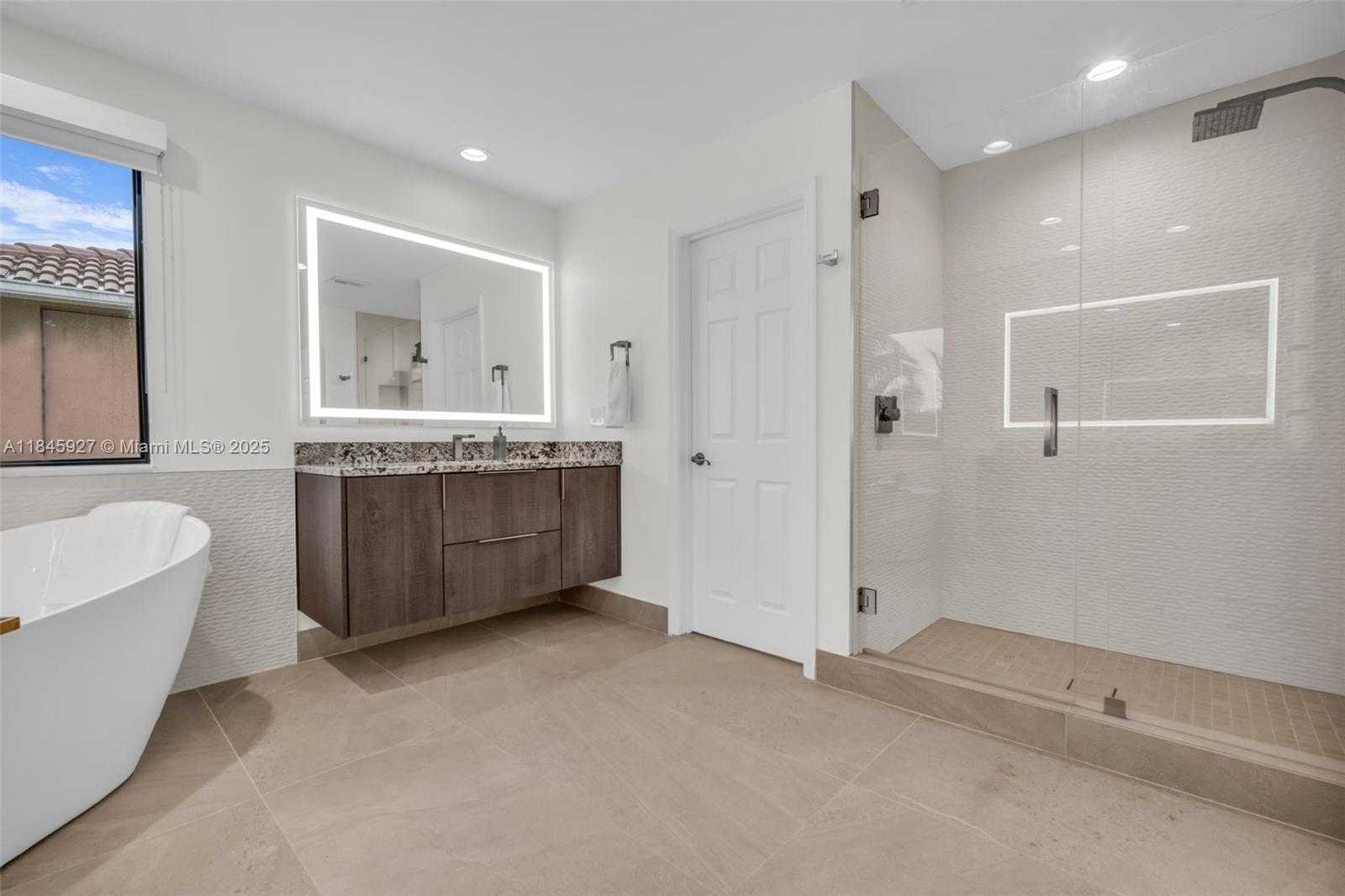 Small Image of 3844 WEST HIBISCUS ST, Weston Number 40