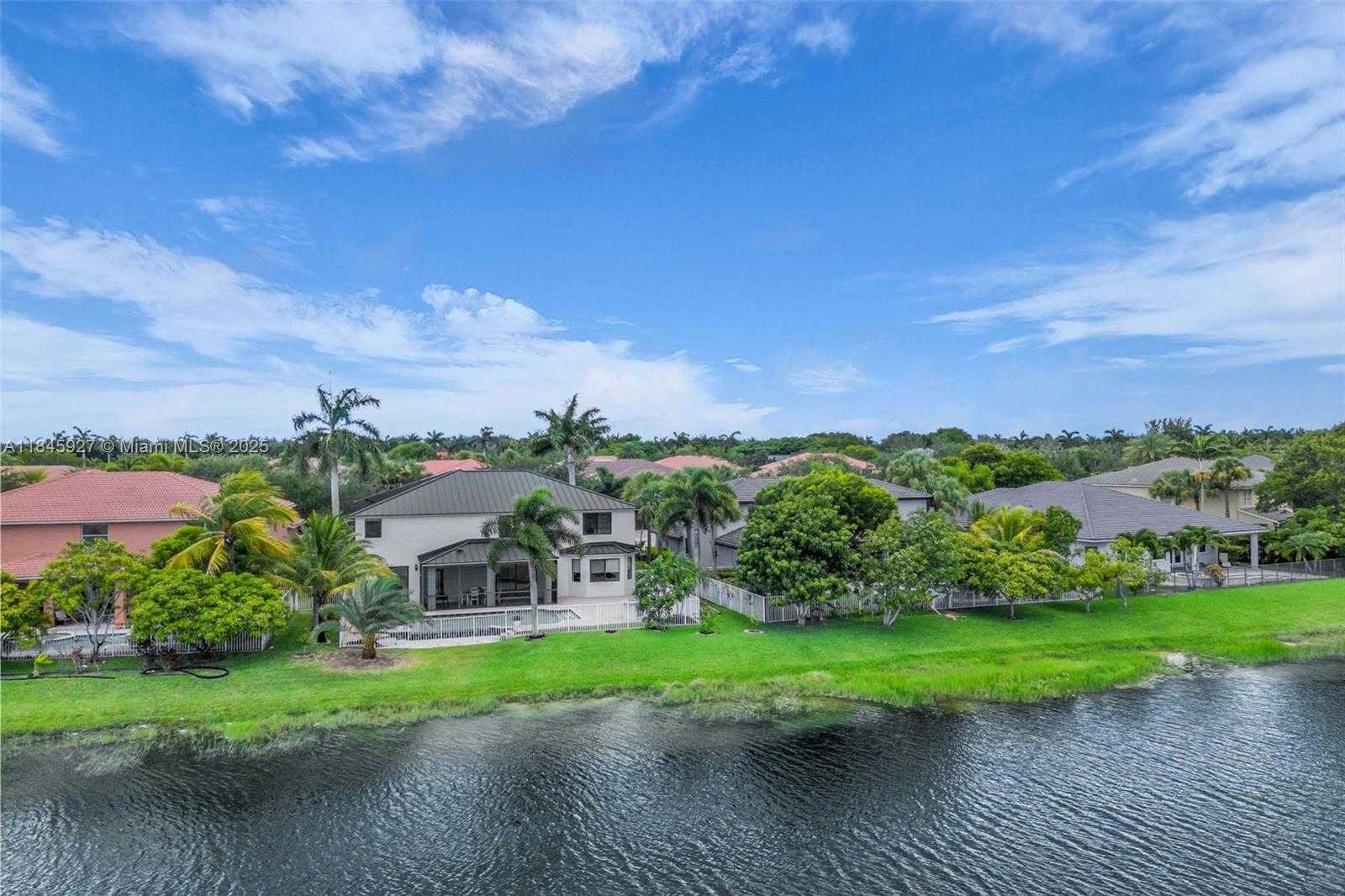Small Image of 3844 WEST HIBISCUS ST, Weston Number 69