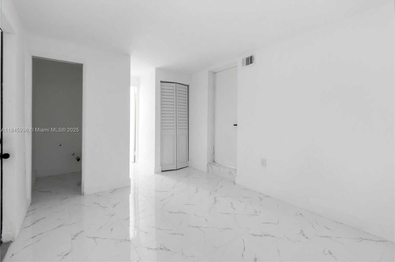 Small Image of 6237 SOUTH WEST 22ND ST, Miramar Number 23