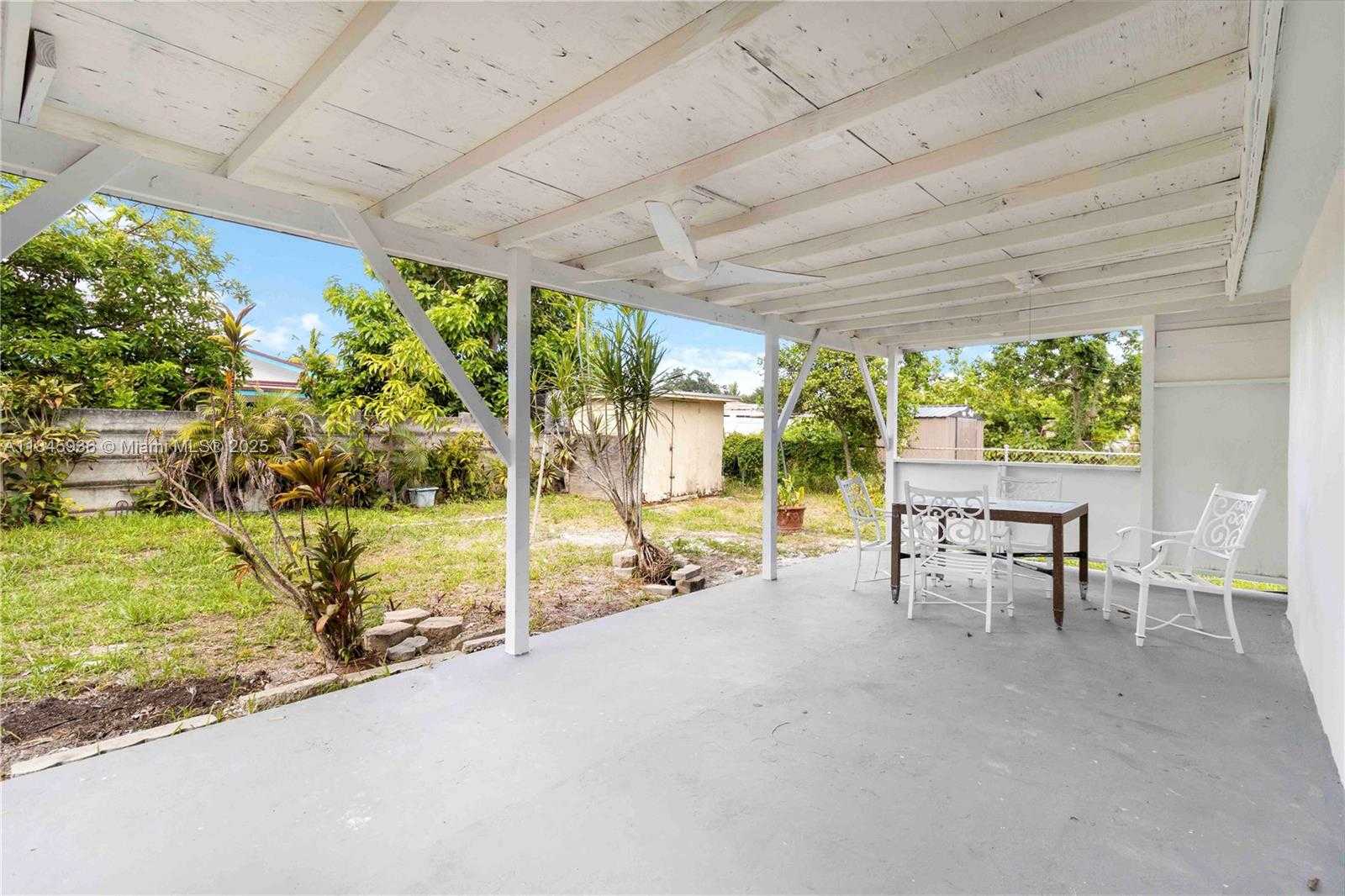 Small Image of 6237 SOUTH WEST 22ND ST, Miramar Number 24
