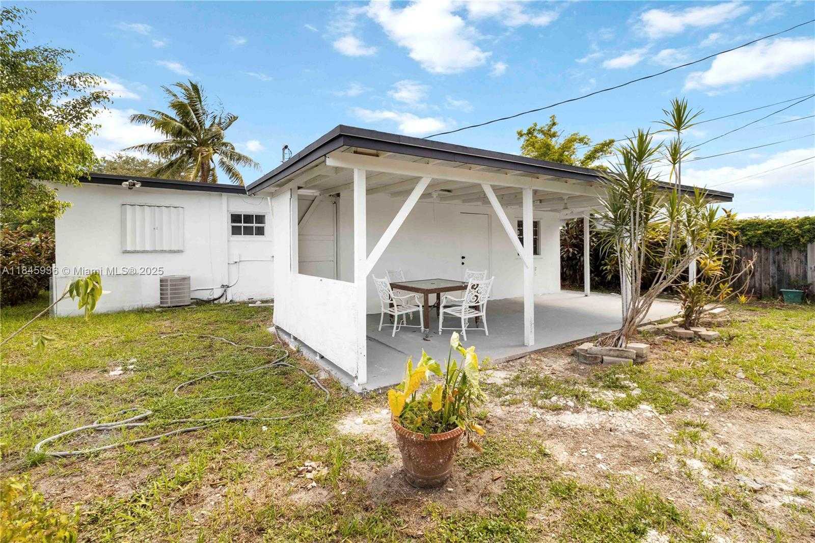 Small Image of 6237 SOUTH WEST 22ND ST, Miramar Number 28
