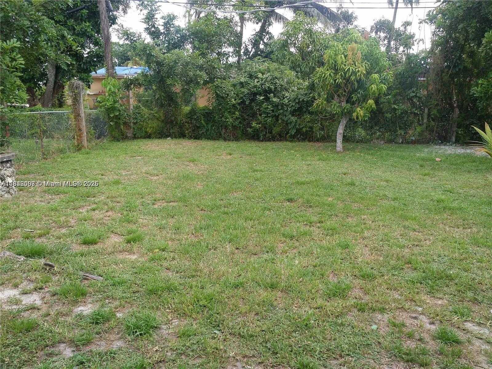 Small Image of 2840 SOUTH WEST 8TH ST, Fort Lauderdale Number 21