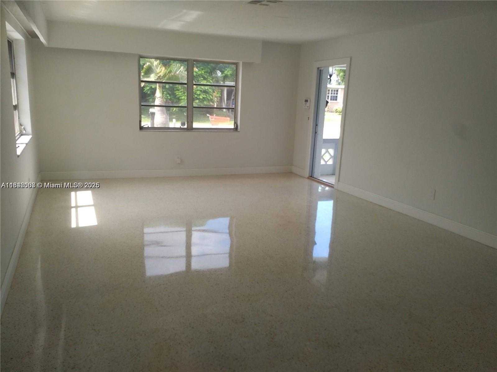 Small Image of 2840 SOUTH WEST 8TH ST, Fort Lauderdale Number 3