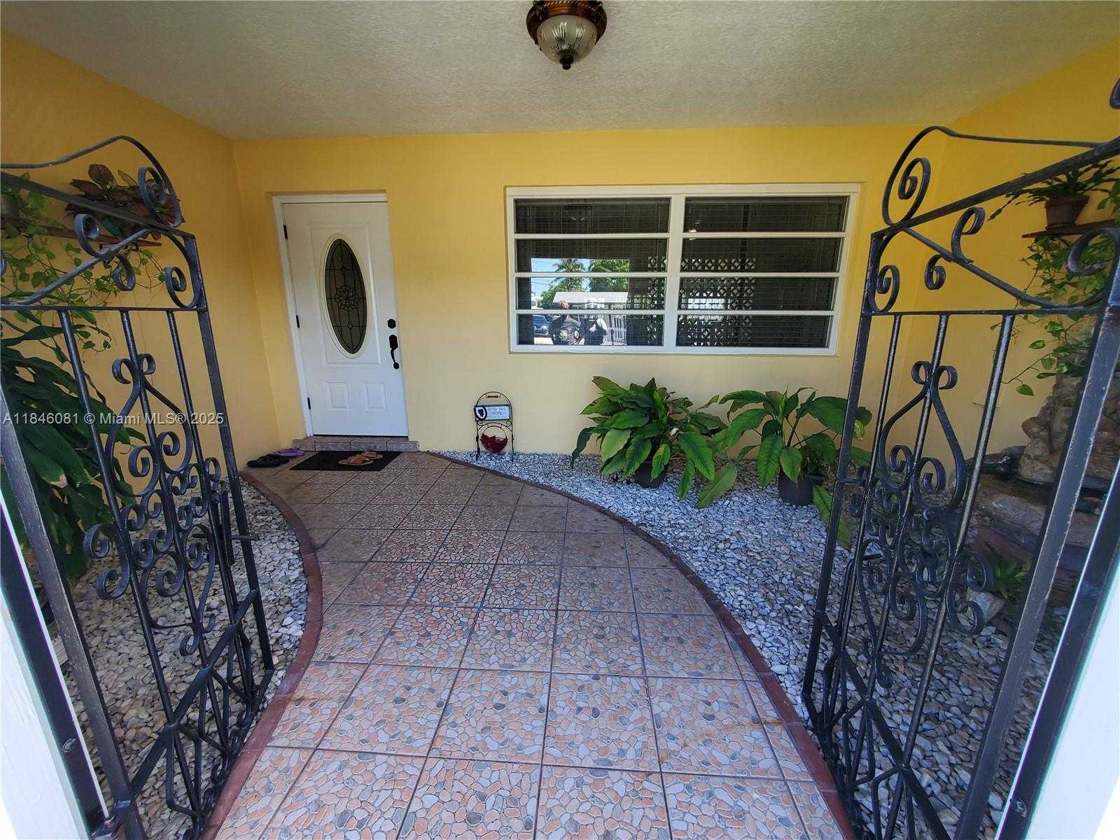 Small Image of 1300 NORTH WEST 174TH ST, Miami Gardens Number 21