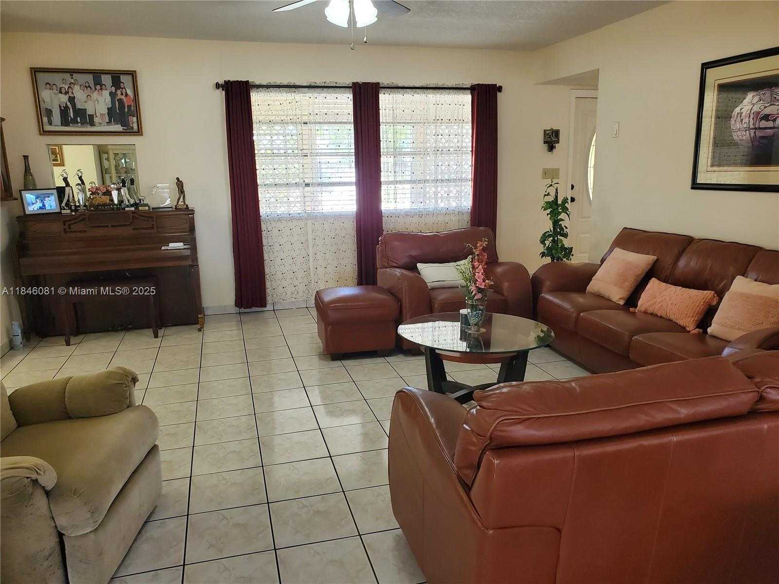 Small Image of 1300 NORTH WEST 174TH ST, Miami Gardens Number 3