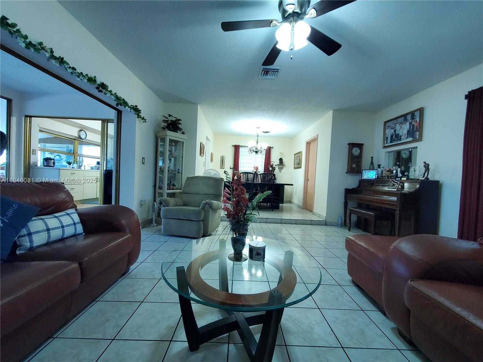 Small Image of 1300 NORTH WEST 174TH ST, Miami Gardens Number 6
