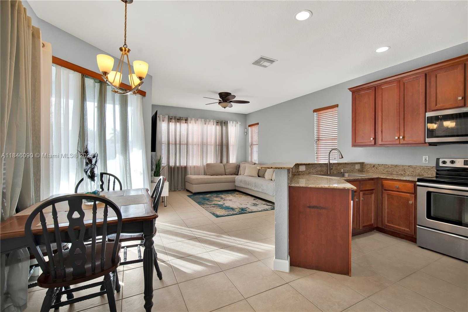 Small Image of 1081 NORTH EAST 40TH RD, Homestead Number 12