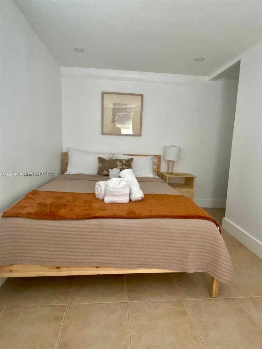 Small Image of 1420 SOUTH WEST 33RD CT, Fort Lauderdale Number 23