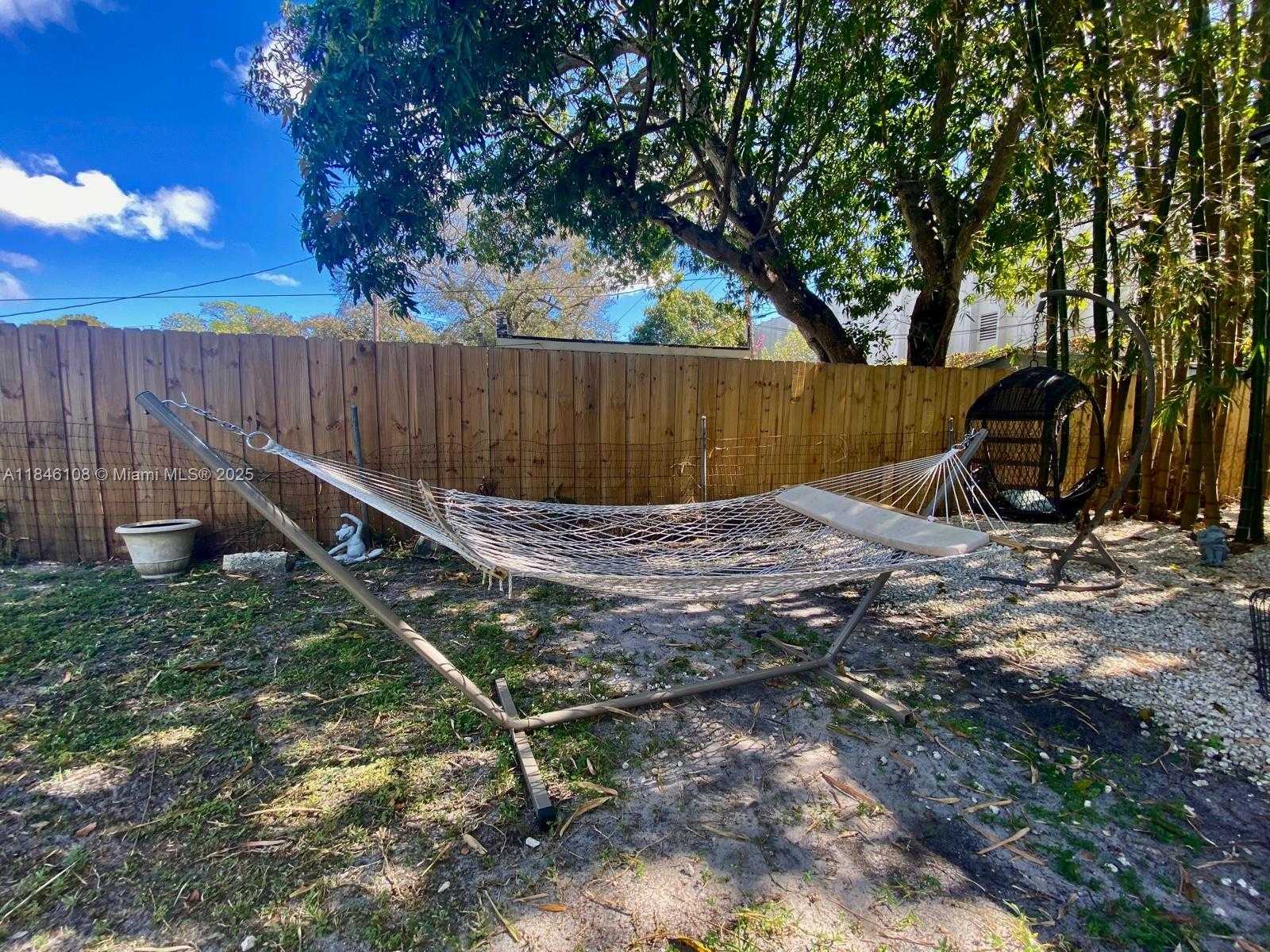 Small Image of 1420 SOUTH WEST 33RD CT, Fort Lauderdale Number 34