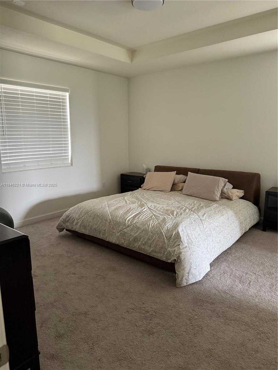 Small Image of 3523 WEST 105TH PL, Hialeah Number 18