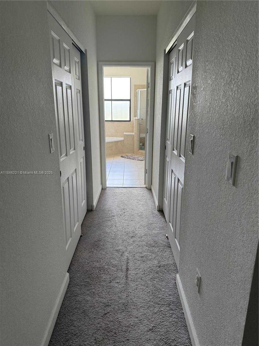 Small Image of 3523 WEST 105TH PL, Hialeah Number 20